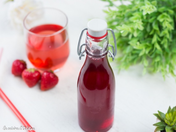 Sirop de fraise maison (recette facile) - La Cuisine d'Adeline